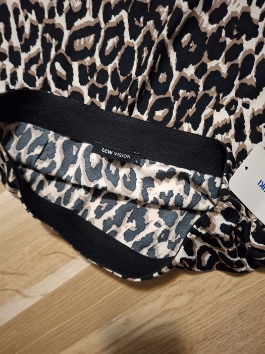 Fusta noua animal print marimea S