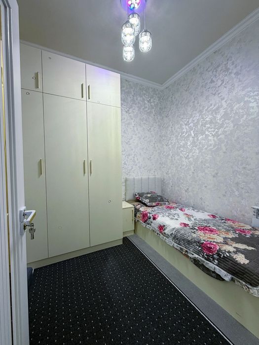 Namangan shaxar 4mikra rayonda  bezzaks  quyamiz kunli kvartira bor