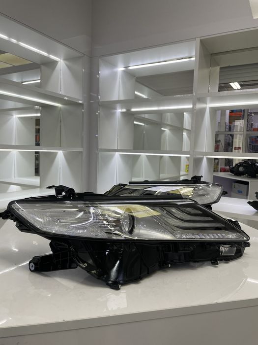 Фара на Toyota camry 70-75