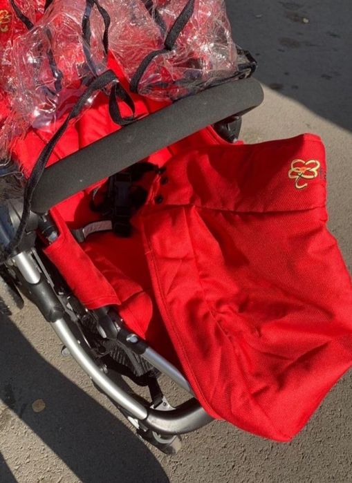 Коляска 2 в 1 в отличном состоянии!