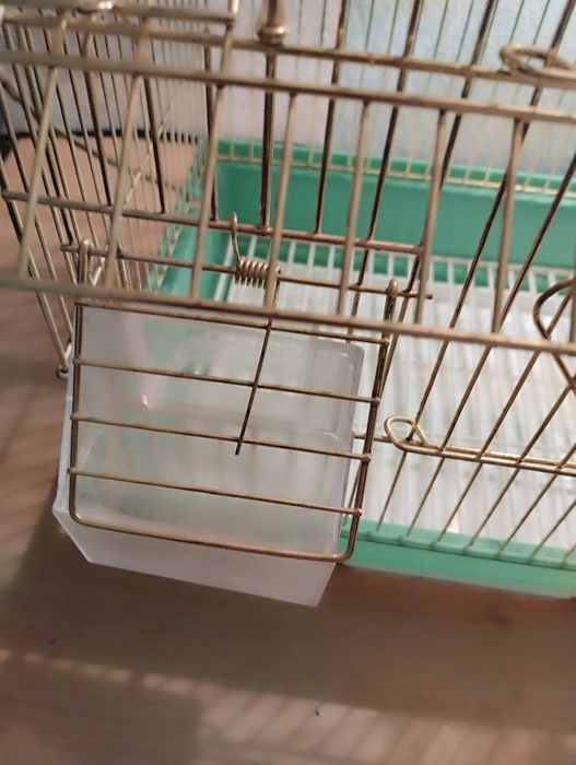 Клетка для птиц .