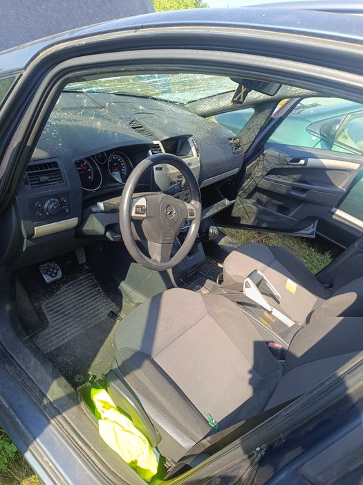 Opel Zafira 1.9D-150к.с-6скорости- на Части
