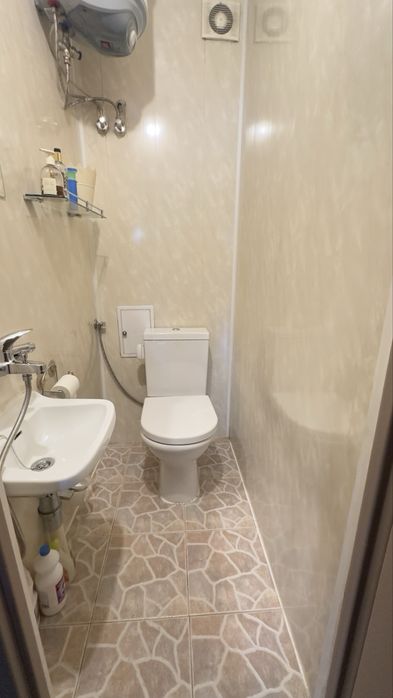Продава се Тристаен апартамент в София, Хаджи Димитър - 84 кв.м за 2739 €/кв.м - Снимка #19