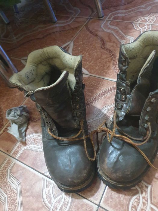 bocanci landrover nr 44