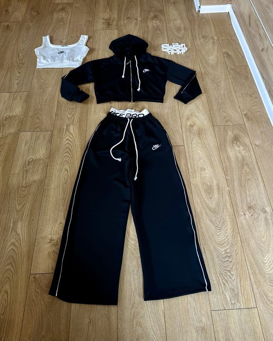 Разкошен ежедневен суперудобен сет 3 части Nke