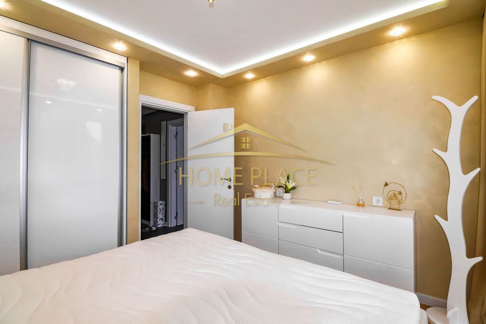 Дава се под наем Двустаен апартамент в Варна, Център - 65 кв.м за 612 € - Снимка #6