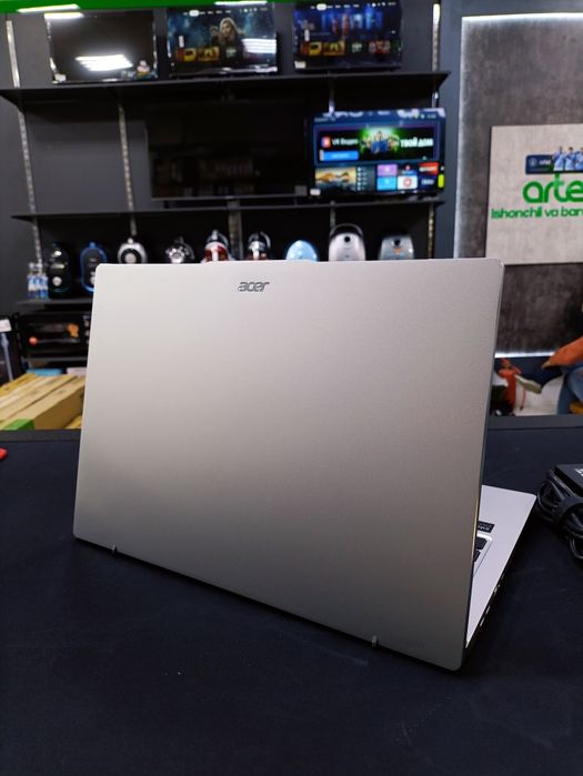 Acer Swift GO 14