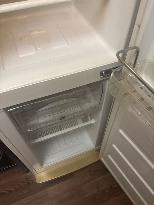 Продам холодильник Samsung