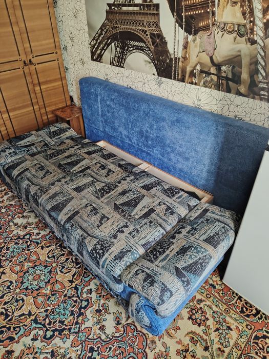 Срочно продам диванчик-26 000 тн