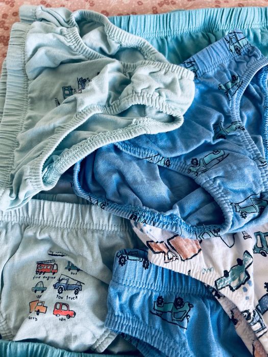 Голям лот бельо за момче.