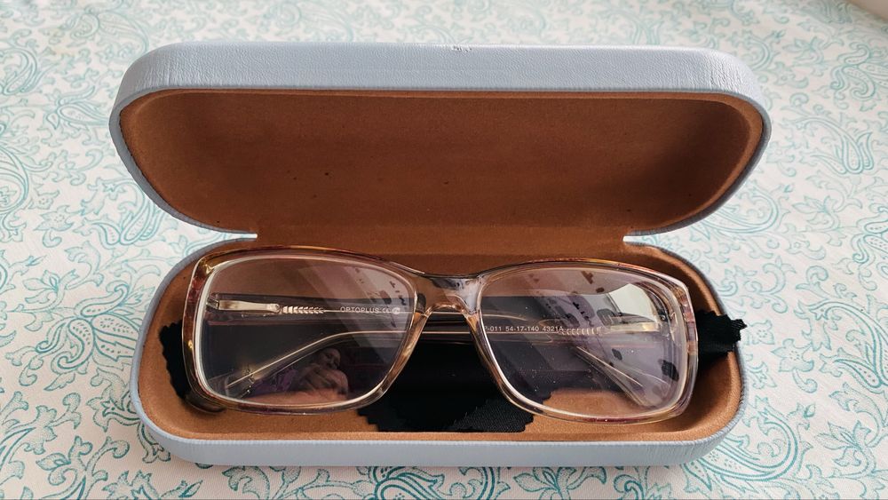 Oчки с диoптpиями