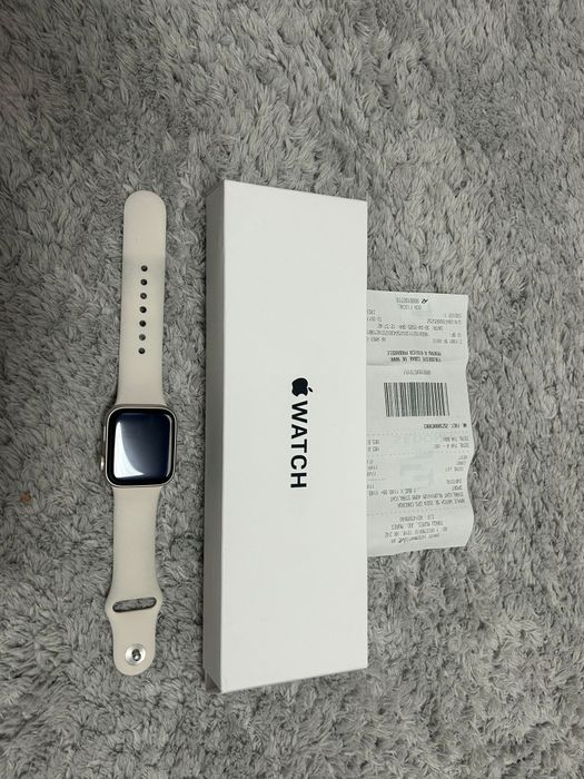 Apple Watch SE (Gen 2) 40mm Starlight