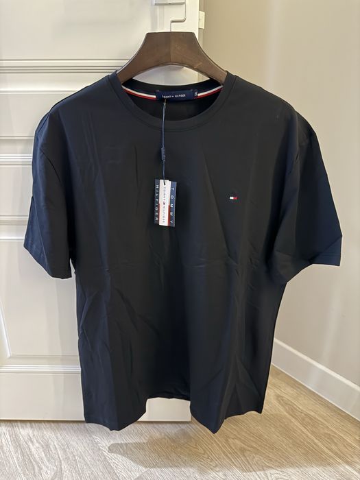 Tommy Hilfiger футболки