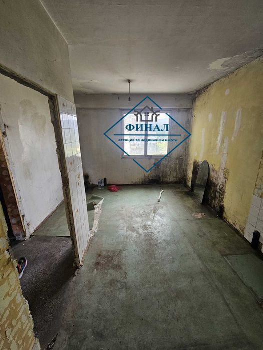 Продава се Тристаен апартамент в Шумен, Боян Българанов 1 - 76 кв.м за 1141 €/кв.м - Снимка #1