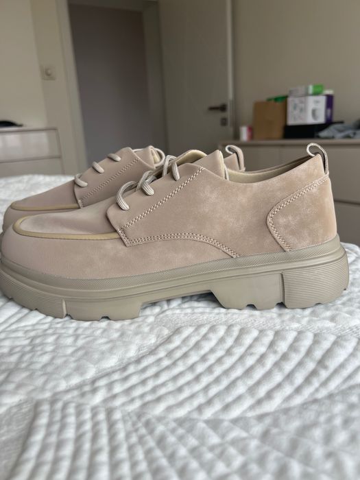 Обувки Чисто нови , не са носени