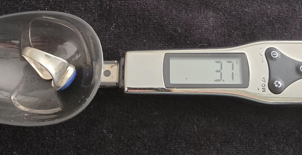 Inel argint 925,lucrat manual cu lapis lazuli