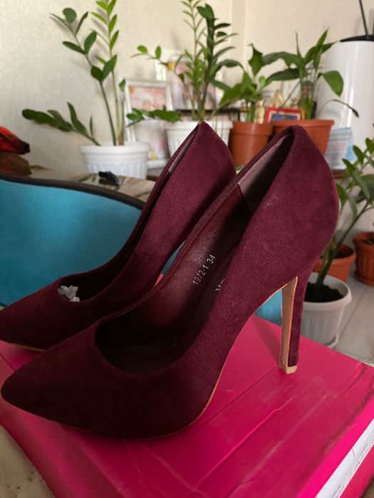 Новое Вечернее туфли