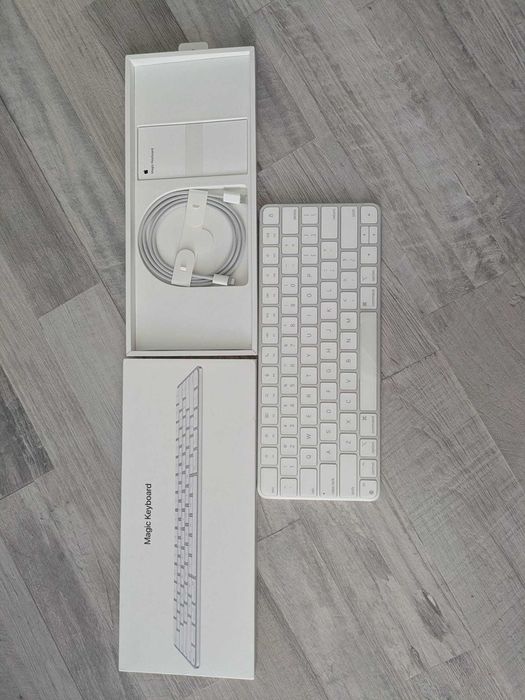 Magic Keyboard Model A2450