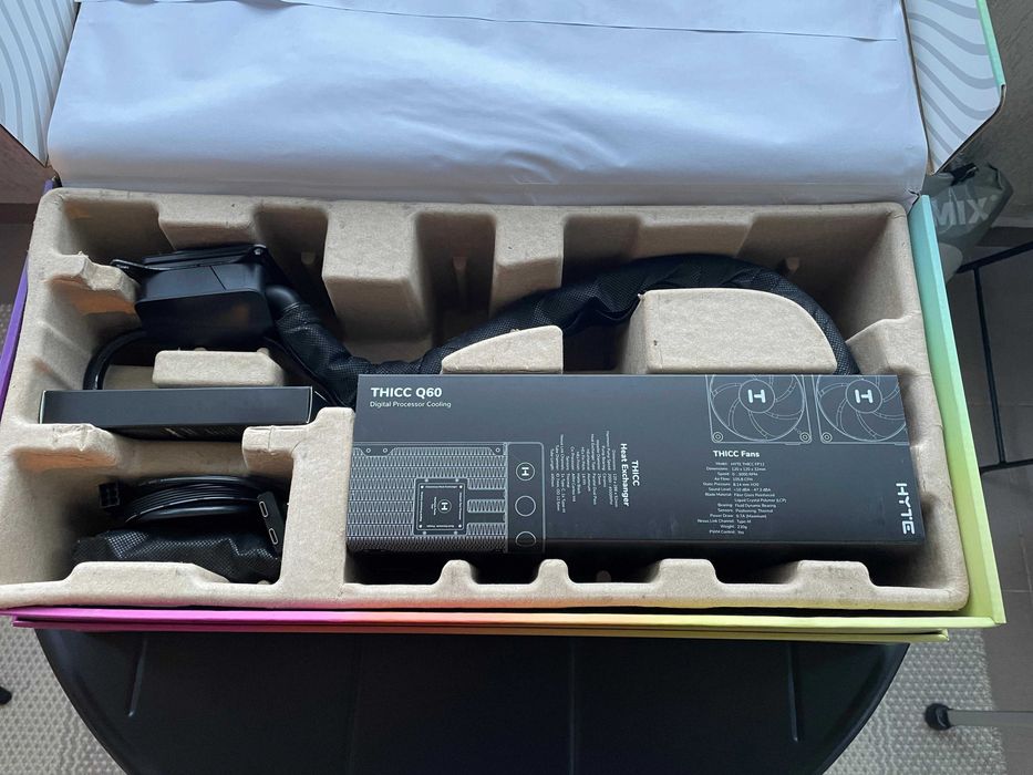 AIO Hyte Thicc Q60 240mm