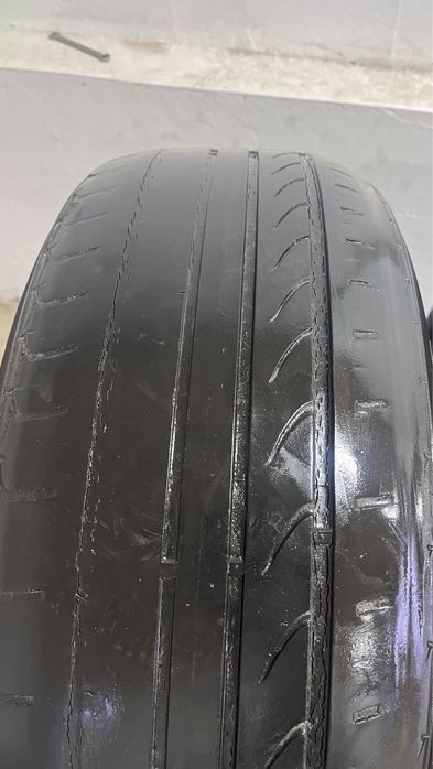 Продам резину 215/55 R17