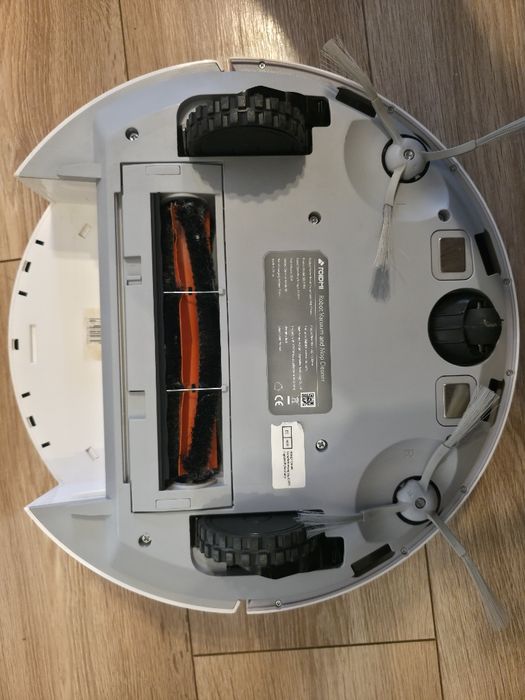 Robot aspirator Roidmi Eve Plus cu stație de auto-golire – mop nefuncțional