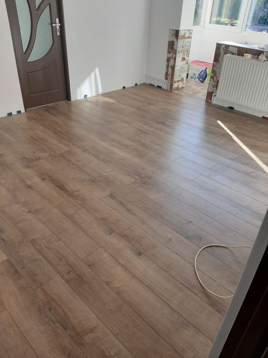 Oferim servicii de amenajari interioare și instalații sanitare!