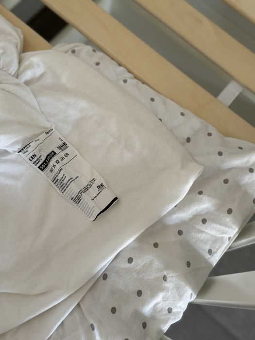 Patut evolutiv lemn + saltea cocos + 2 lenjerii Ikea