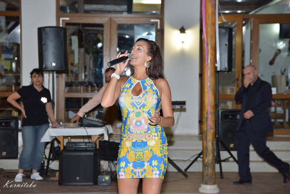 Mузика на живо - DJ-mix- професионално озвучаване / извеждане на булка