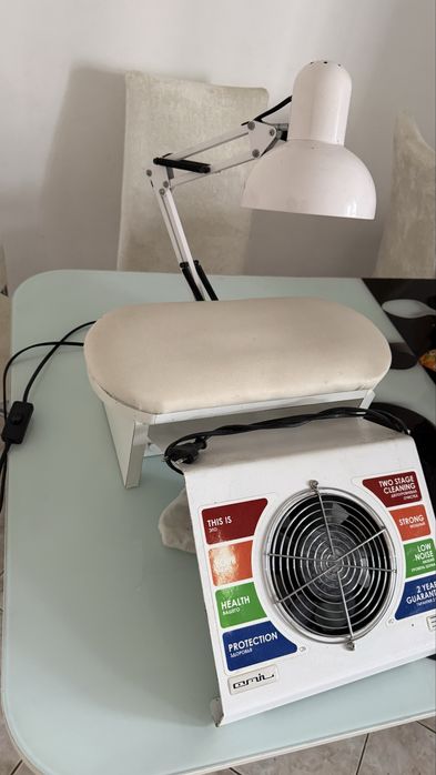 Продам вытяжку для маникюра