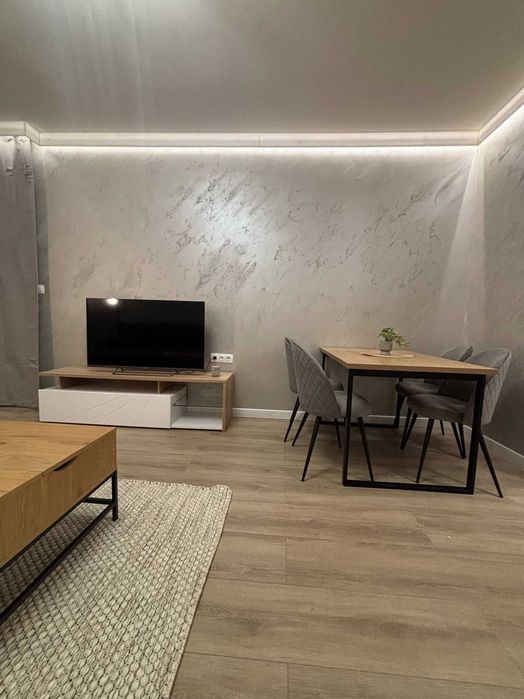 Луксозно завършен двустаен апартамент в Тракия