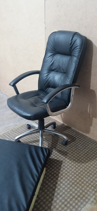 Реставратция мебел кресло диван стул..