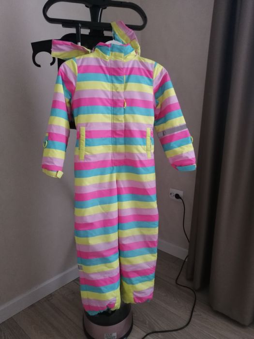 Продам детский комбинезон.