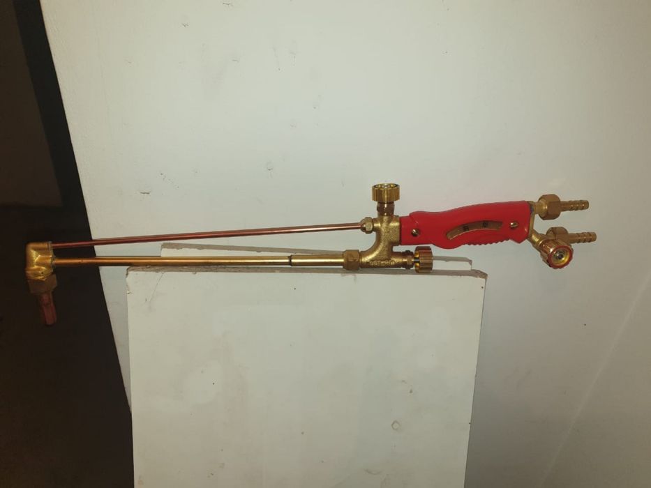 Газовый резак очень мощный