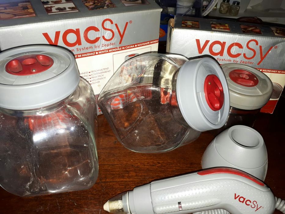 Ваакуматор,2 банки неволяшки по 2,65л