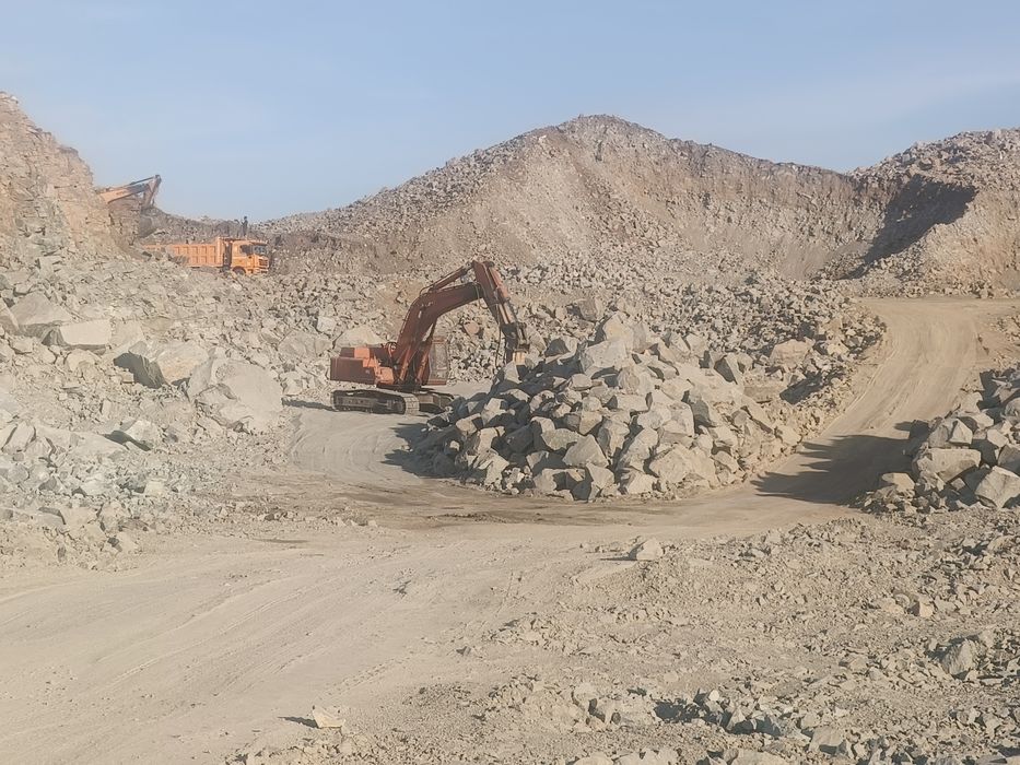 Щебёночный завод реализует гранитный  щебень!