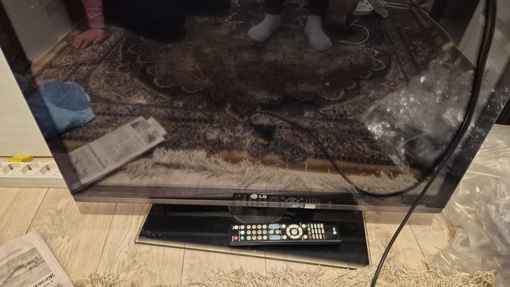 Продам телевизор