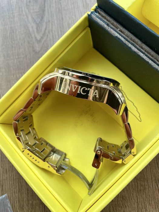 Мъжки стилен часовник Invicta Chronograph