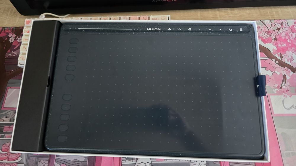 Vand tableta de desenat Huion HS611
