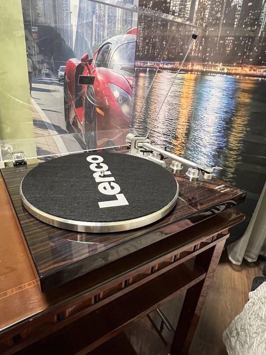 Продам проигрыватель LENCO LBT 188