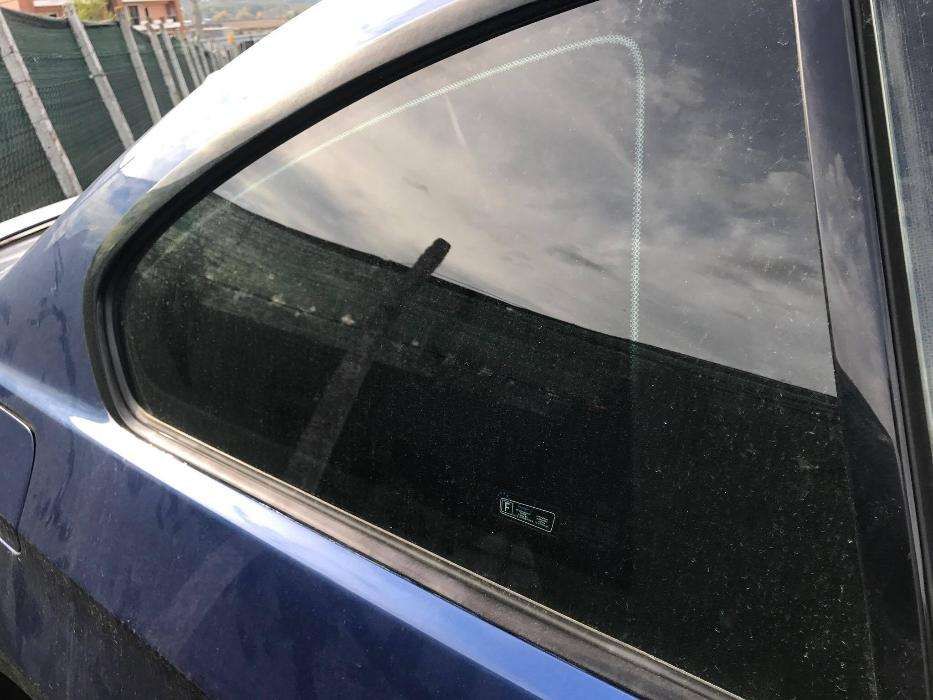 Geam dreapta stanga spate Bmw E92 E93 coupe cabrio Bmw 335d 330d 320d