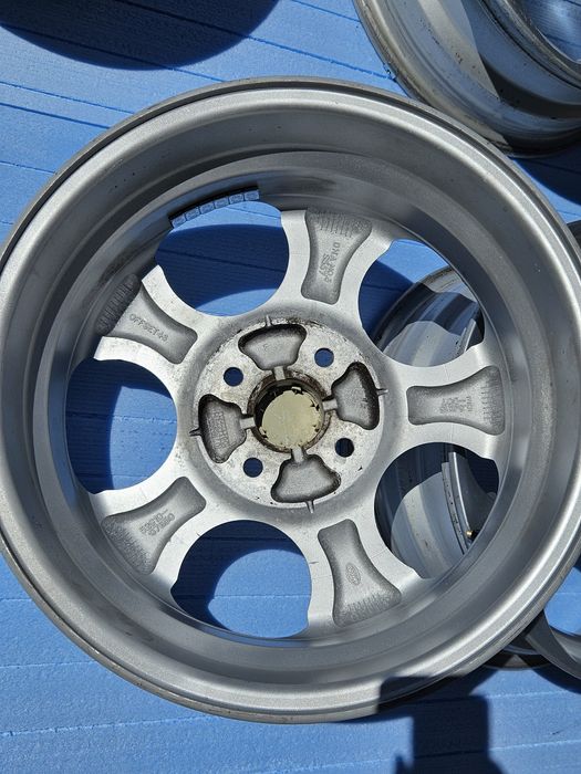 Джанти-4x100_14 и 15 цола за Kia,Hyundai,Toyota