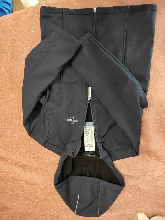 Geacă softshell nouă, măr. 134