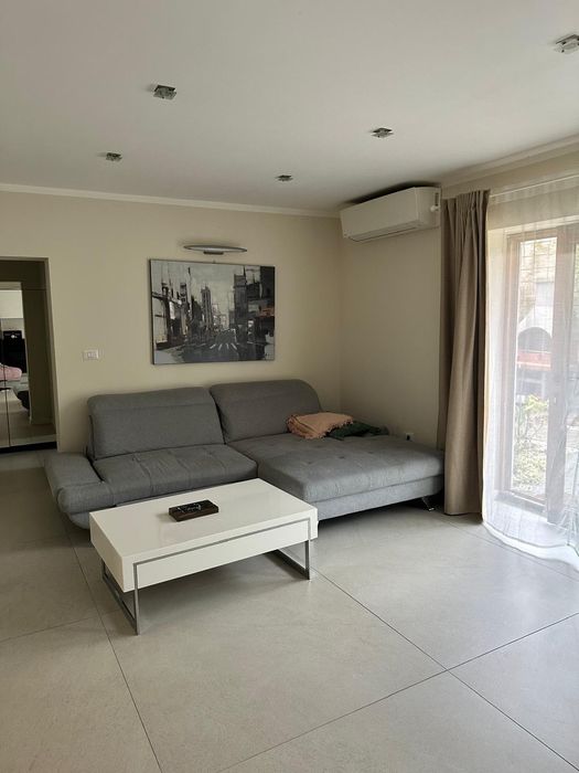 Proprietar, inchiriez apartament 2 camere + gradina privata