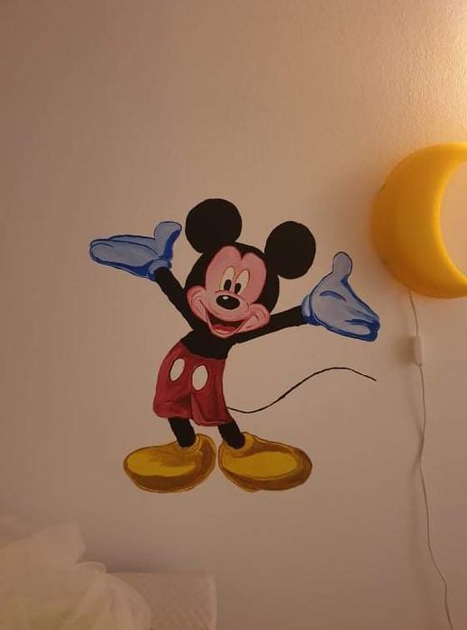 Рисуване върху стена