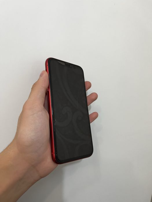 Продам iPhone 11 (64ГБ, АКБ — 70%)