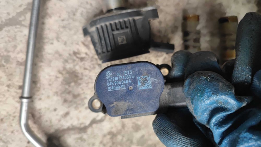 Горивна с-ма соленоид дюзи помпа TFSI Audi Q3 8U Seat Sкoda VW PASSAT