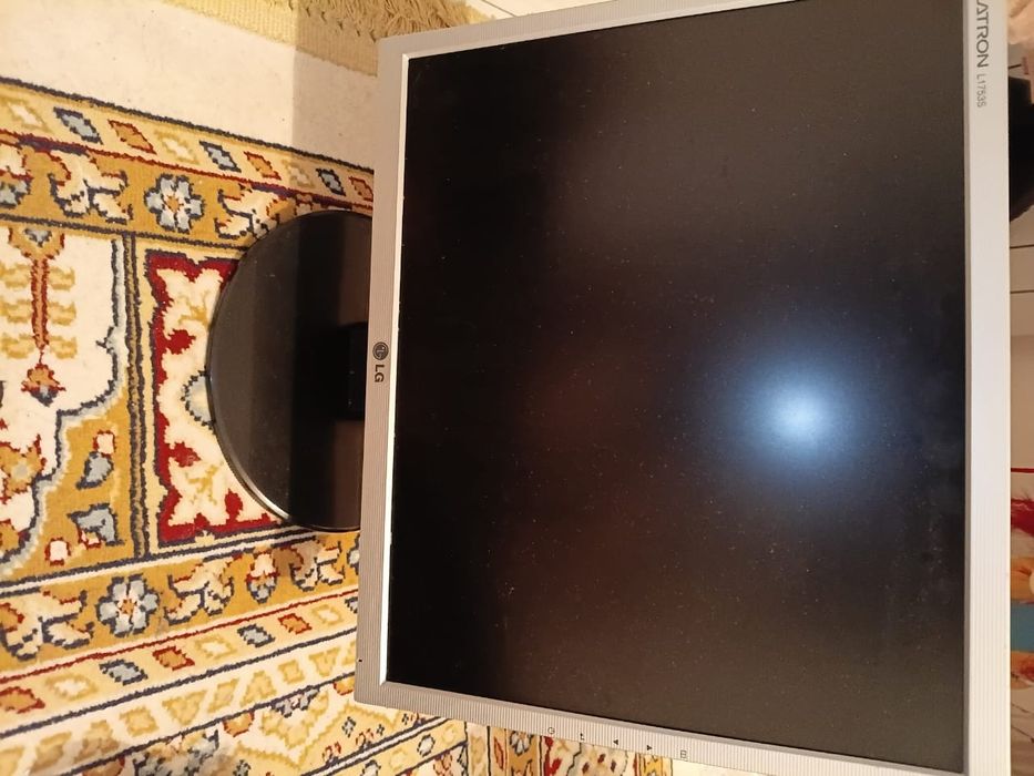 Монитор LG в продаже
