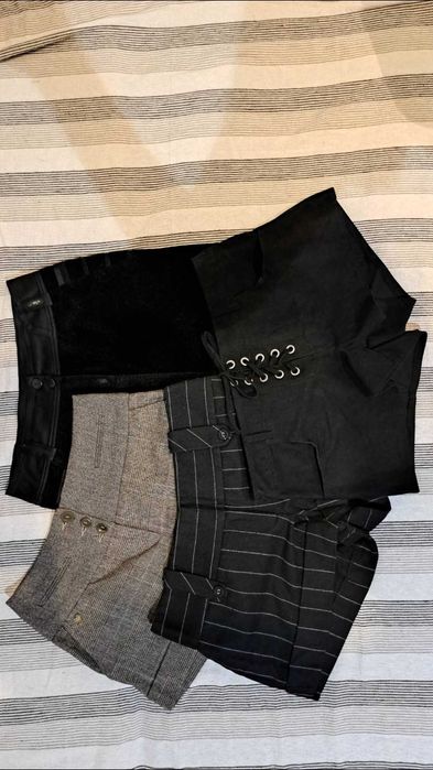 3 чифта къси панталонки и пола