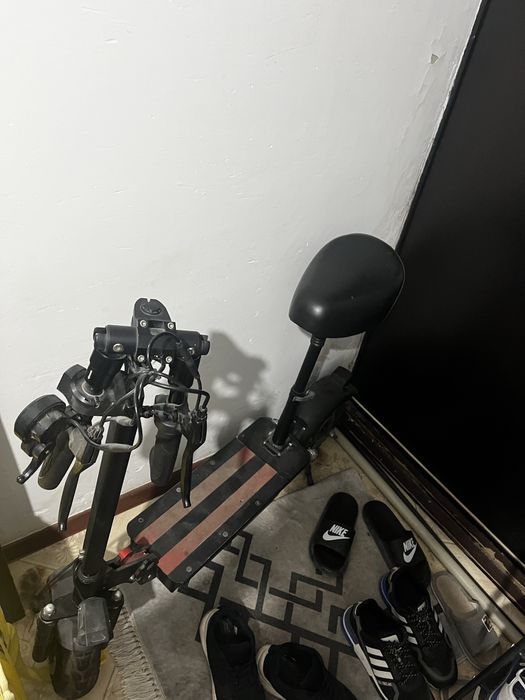 Продам электросамокат