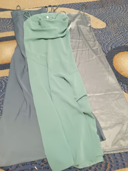 Продам два пакета вещей